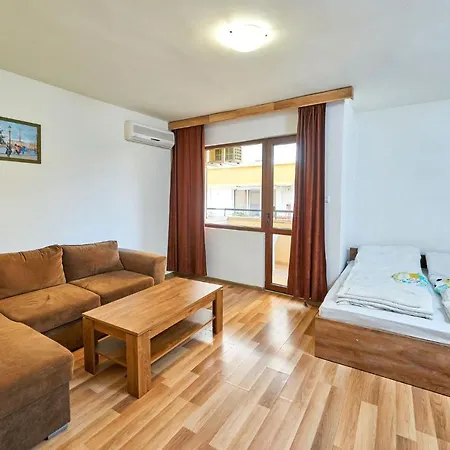 Koral ホテル プリモルスコ