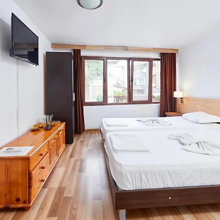 Hotel Koral 2*